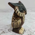 مجسمه چوبی جغد پسر